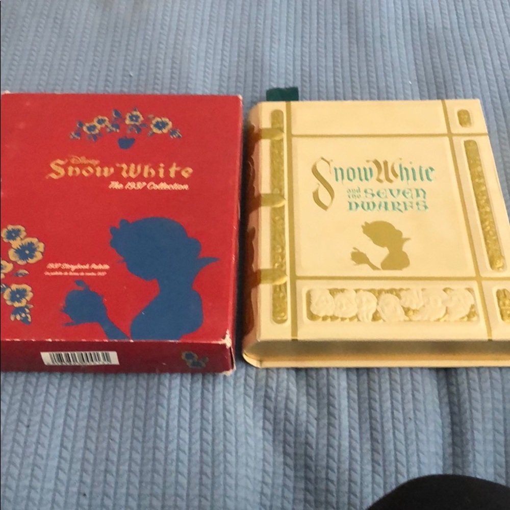Besame Snow White eyeshadow story book